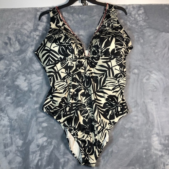 Lane Bryant No Wire Plunge Neck High Leg One Piece Swimsuit Black/White Size 22 - Picture 1 of 6